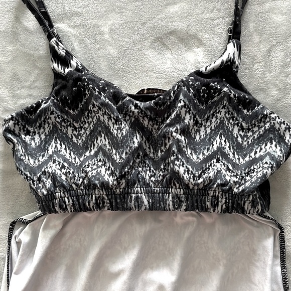 Kyodan A-Line Summer Dress Empire Waist Chevron Print Black White Grey - Picture 10 of 16